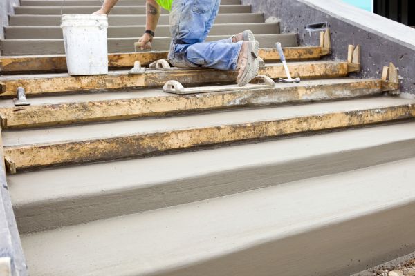 Concrete Steps Pouring in Redmond