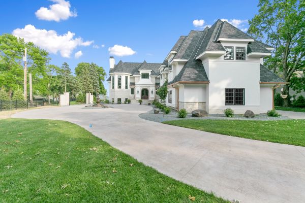 Cost of Concrete Driveway Installation in Redmond