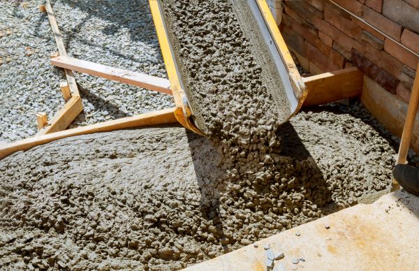 Cement Walkway Pouring in Redmond