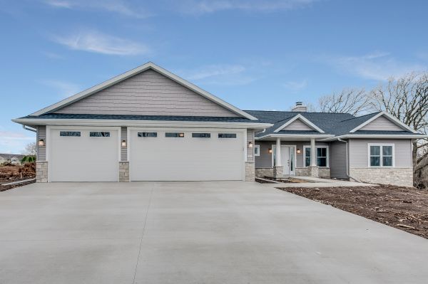 Driveway Concrete Laying in Redmond