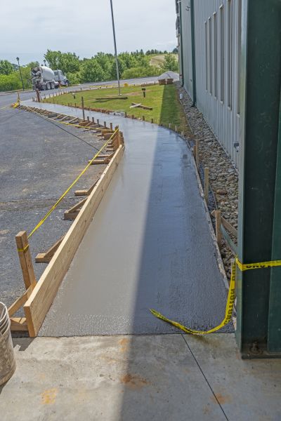 Concrete Sidewalk Paving in Redmond