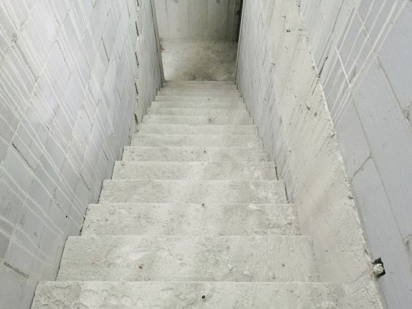 Step Pouring in Redmond