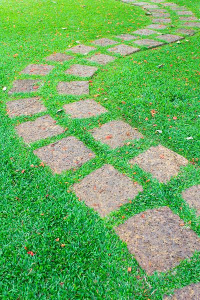 Backyard Pathway Construction in Redmond